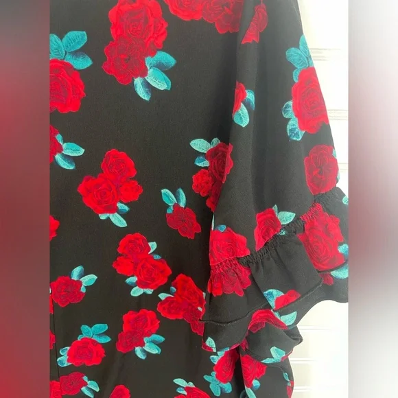 Lane Bryant Black Red Rose Tiered Ruffle Sleeve Plus Size Blouse 26 Women’s EUC - Picture 4 of 10